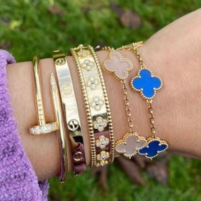 BLUE CLOVER BRACELET