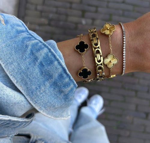 BLACK CLOVER BRACELET